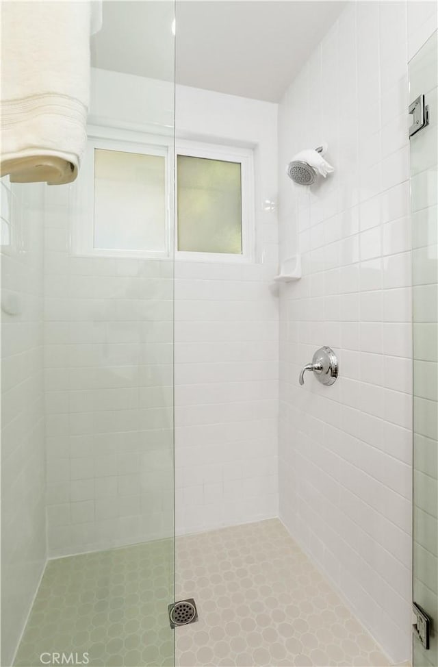 617 Iris Ave, Corona Del Mar, CA 92625 - full bath with a tile shower