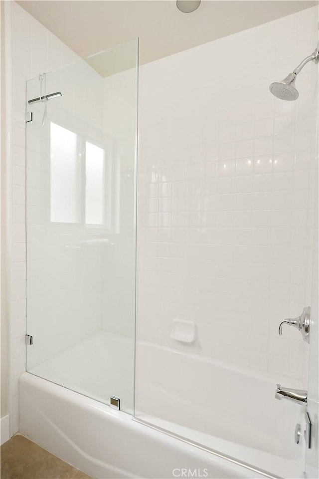 617 Iris Ave, Corona Del Mar, CA 92625 - bathroom featuring shower / tub combination