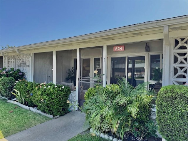 13781 Alderwood Ln Unit I, Seal Beach, CA 90740 - property entrance