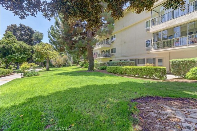 2384 Via Mariposa W Unit 2C, Laguna Woods, CA 92637 - photo 36