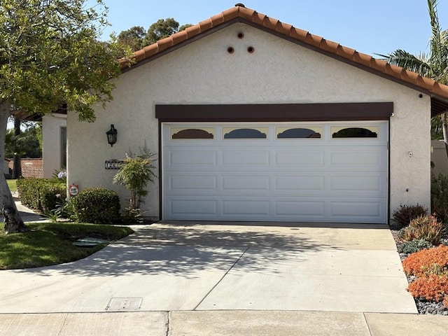 12870 Circulo Dardo, San Diego, CA 92128 - garage with driveway