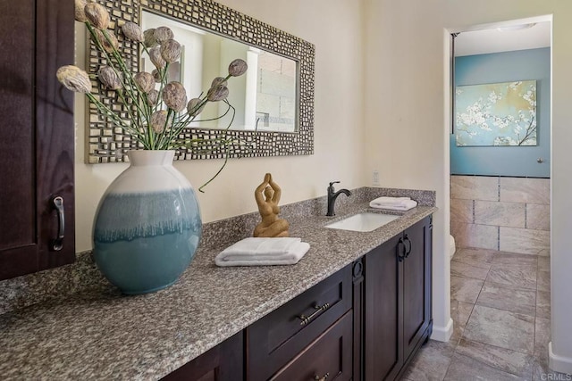 12870 Circulo Dardo, San Diego, CA 92128 - full bath featuring double vanity and toilet