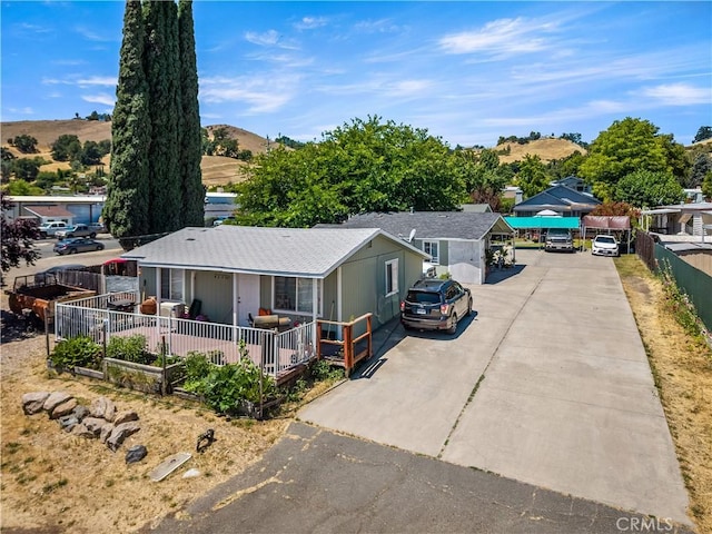 4235 Lakeshore Blvd, Lakeport, CA 95453 - view of front facade featuring driveway