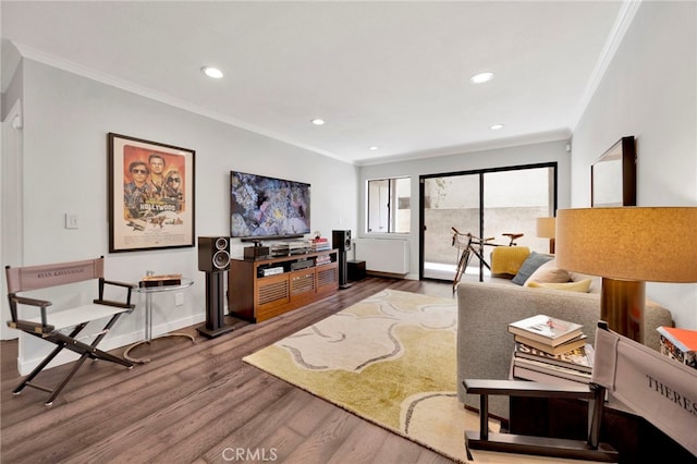 1118 Valencia St Unit 120, Los Angeles, CA 90015 - living room with crown molding, wood finished floors, and recessed lighting
