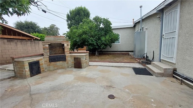 8649 Cantaloupe Ave, Panorama City, CA 91402 - view of patio / terrace featuring exterior kitchen