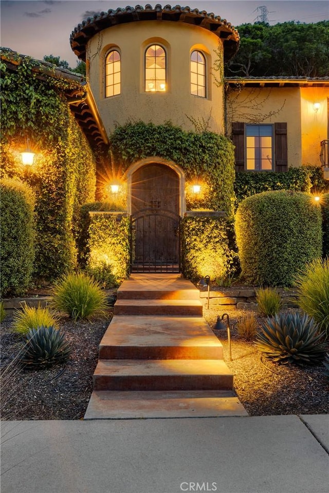 935 Isabella Way, San Luis Obispo, CA 93405 - mediterranean / spanish-style home featuring stucco siding and a tiled roof