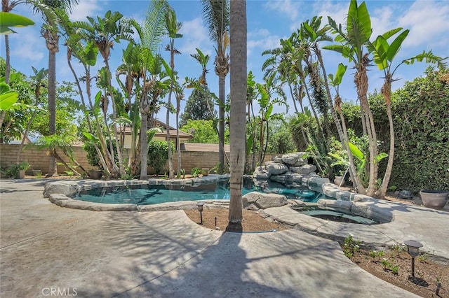 6041 Calle Mirador, Yorba Linda, CA 92886 - view of pool featuring a fenced backyard, a patio area, and a pool with connected hot tub