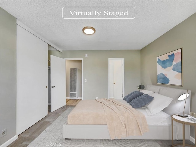 1920 N H St Unit 251, Oxnard, CA 93036 - bedroom with a textured ceiling