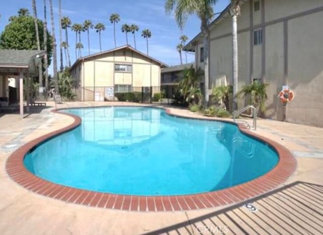 1920 N H St Unit 251, Oxnard, CA 93036 - community pool featuring a patio
