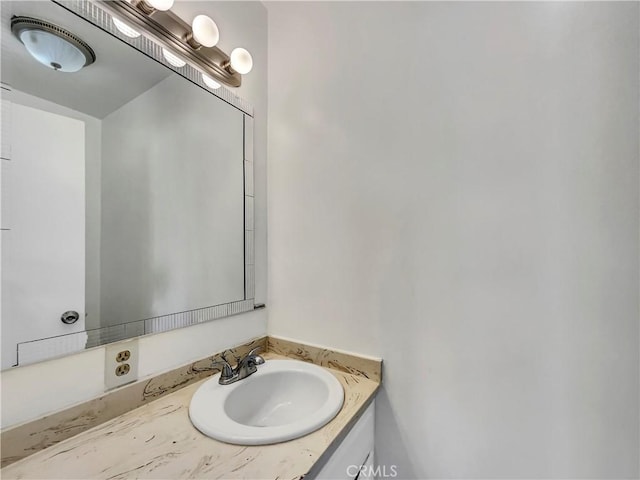 1920 N H St Unit 251, Oxnard, CA 93036 - bathroom featuring vanity