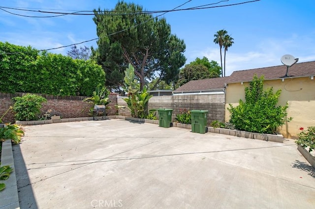 329 N Bushnell Ave, Alhambra, CA 91801 - fenced backyard featuring a patio