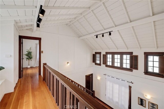 525 Manhattan Beach Blvd, Manhattan Beach, CA 90266 - hall featuring light wood-style floors, an upstairs landing, and wood ceiling