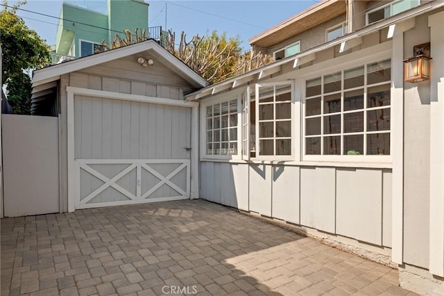 525 Manhattan Beach Blvd, Manhattan Beach, CA 90266 - view of outbuilding