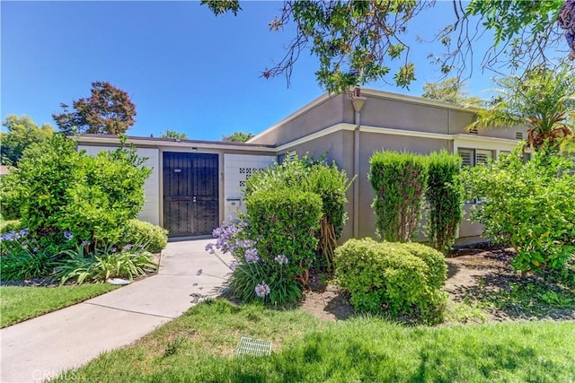 586 Avenida Majorca Unit B, Laguna Woods, CA 92637 - photo 1