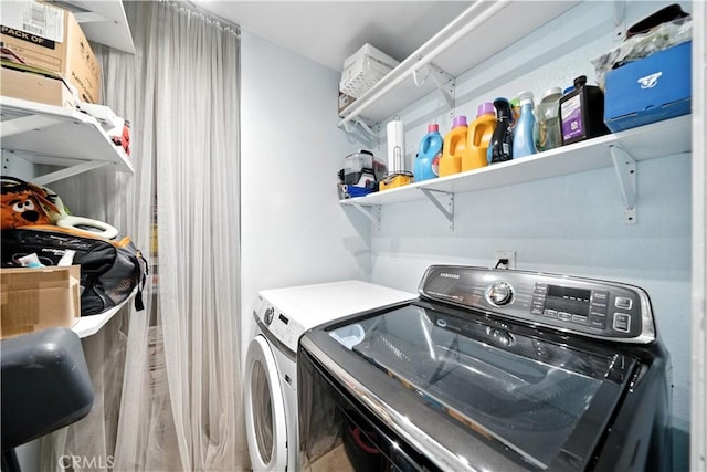 1465 E Lexington Ave Unit 4C, El Cajon, CA 92019 - laundry area with washer and dryer