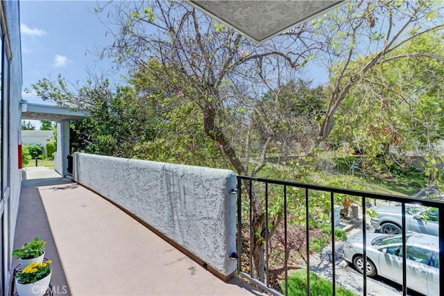 2205 Via Mariposa E Unit A, Laguna Woods, CA 92637 - view of balcony