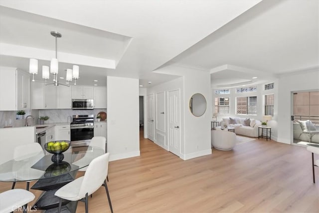 4455 Hazeltine Ave Unit 103, Sherman Oaks, CA 91423 - photo 2