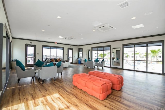 5140 Calle Sand Arch Unit 61, San Diego, CA 92154 - lobby with ornamental molding and recessed lighting