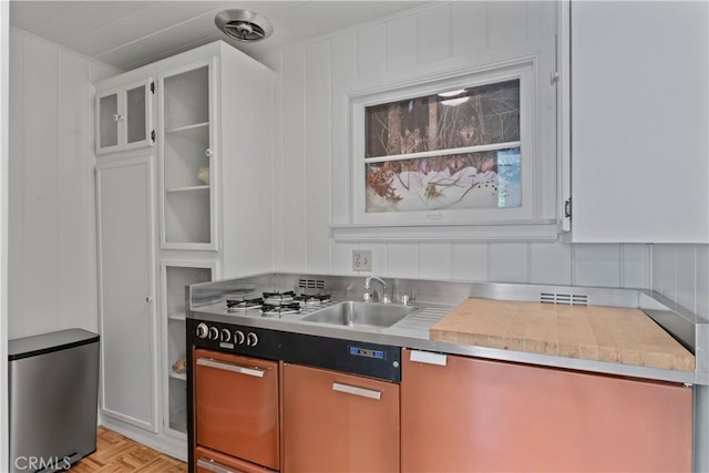 28233 N Shore Rd, Lake Arrowhead, CA 92352 - kitchen with light countertops and glass insert cabinets