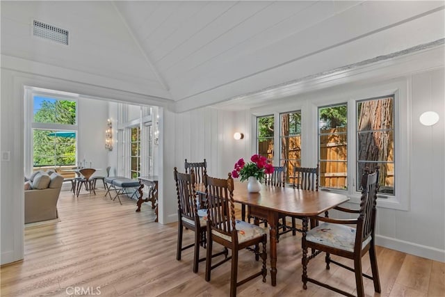 28233 N Shore Rd, Lake Arrowhead, CA 92352 - dining area featuring light wood-style floors and lofted ceiling