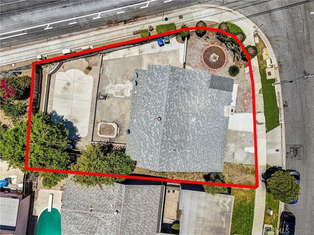 5005 Pearblossom Dr, Riverside, CA 92507 - aerial view of property and surrounding area with property boundaries highlighted