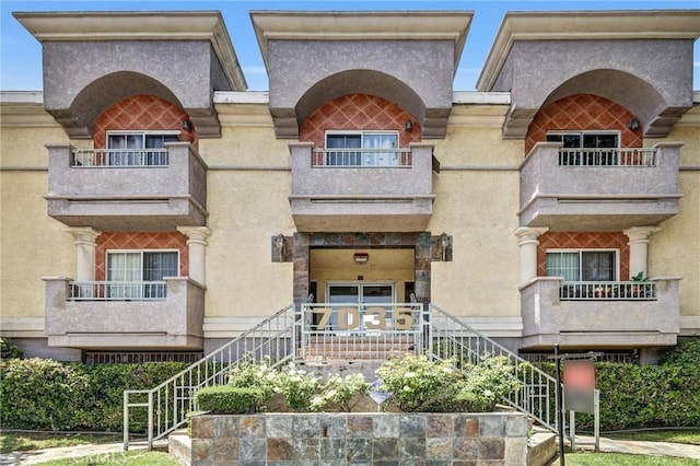 7035 Woodley Ave Unit 113, Van Nuys, CA 91406 - photo 2