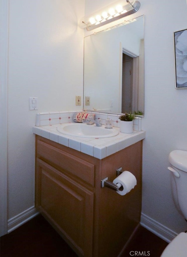 34 Via Capri, Rancho Palos Verdes, CA 90275 - bathroom with toilet and vanity
