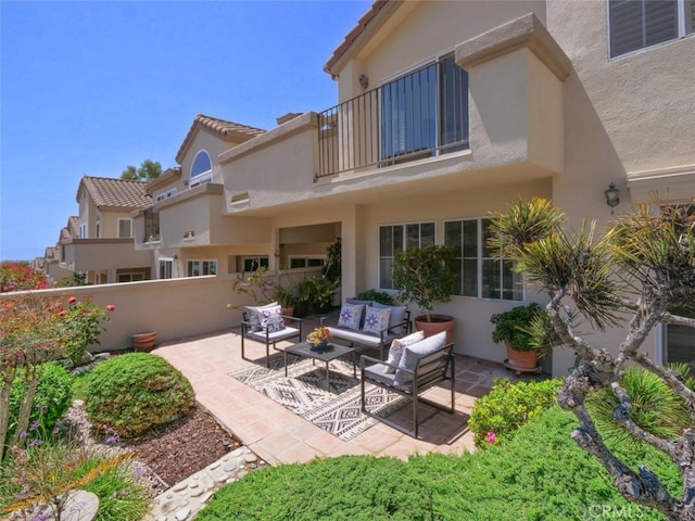 34 Via Capri, Rancho Palos Verdes, CA 90275 - patio / terrace featuring a patio and an outdoor living space