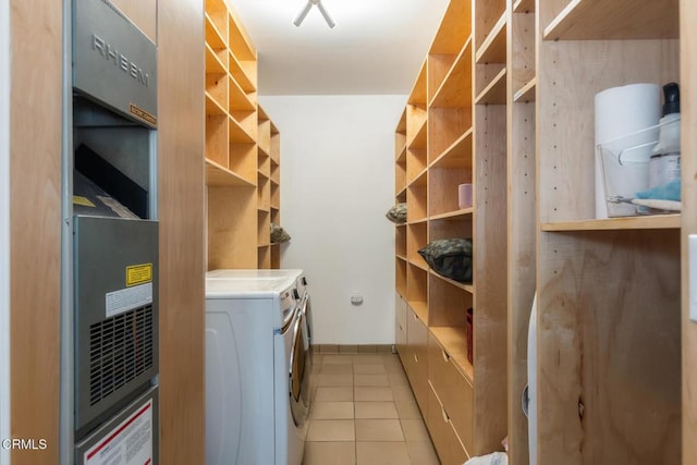 1040 Hillcroft Rd, Glendale, CA 91207 - laundry room with independent washer and dryer and light tile patterned floors