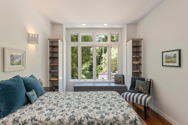 1040 Hillcroft Rd, Glendale, CA 91207 - bedroom featuring multiple windows, wood finished floors, and recessed lighting