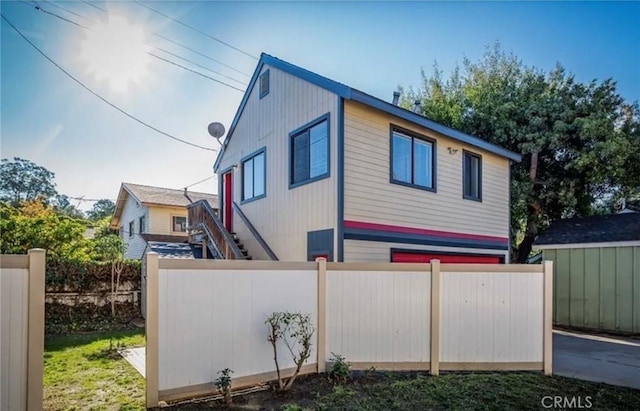 1263 Pismo St, San Luis Obispo, CA 93401 - view of side of home