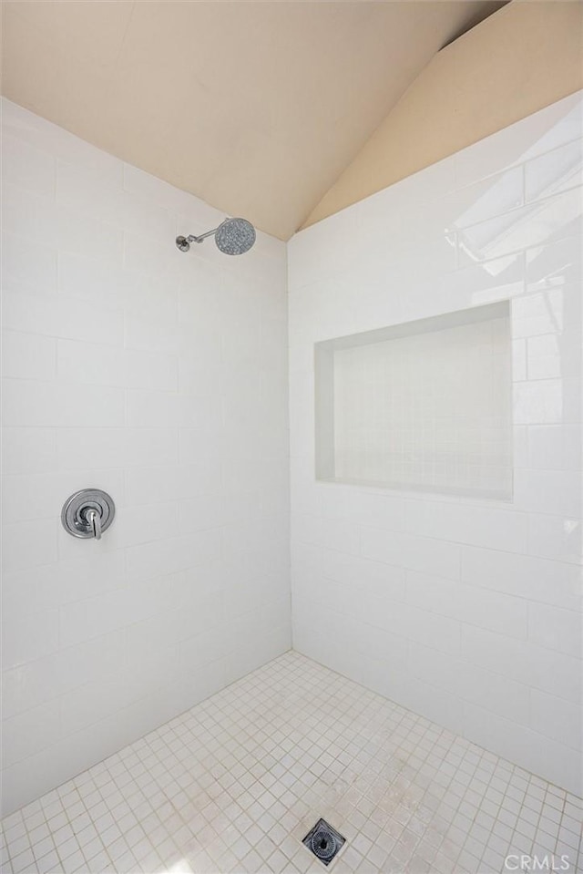 1263 Pismo St, San Luis Obispo, CA 93401 - bathroom with a tile shower and lofted ceiling