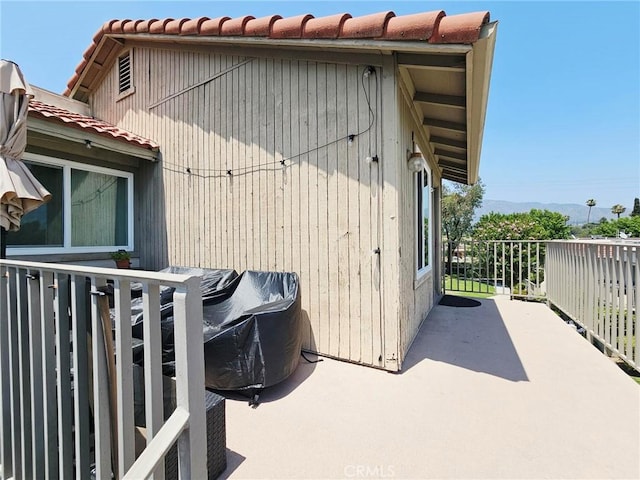 874 Cinnamon Ln Unit 62, Duarte, CA 91010 - view of property exterior with a tiled roof