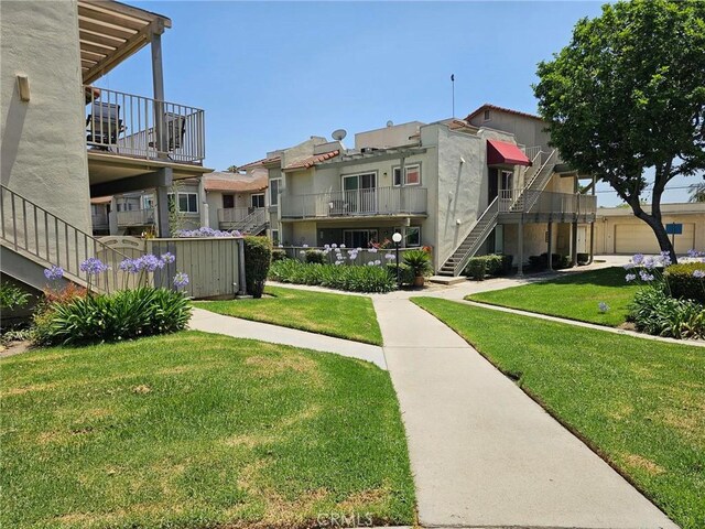874 Cinnamon Ln Unit 62, Duarte, CA 91010 - view of community featuring a yard