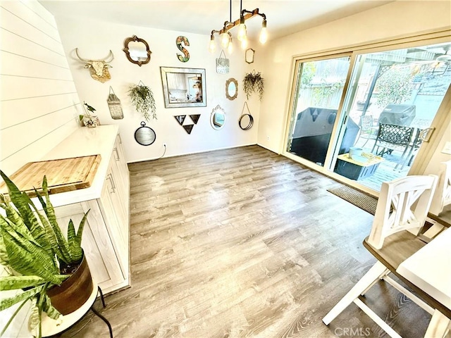 1171 Silverfern Ln, Corona, CA 92878 - dining area with wood finished floors