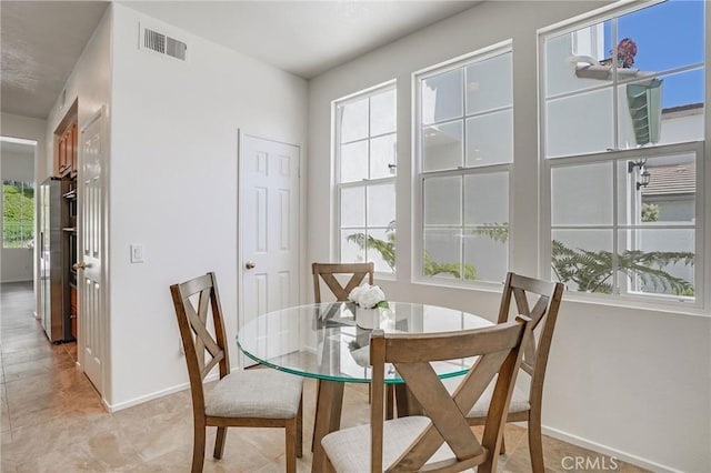 53 Via Palacio, San Clemente, CA 92673 - dining area with baseboards