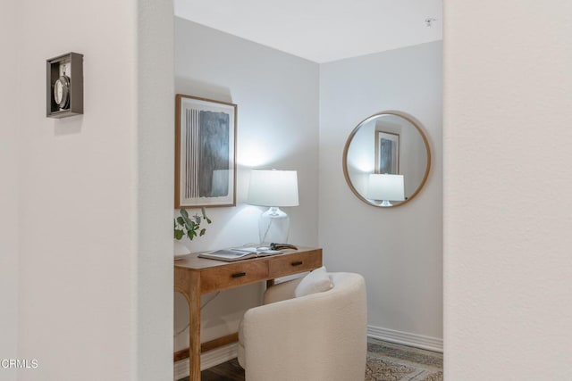 931 E Walnut St Unit 508, Pasadena, CA 91106 - home office featuring baseboards and wood finished floors