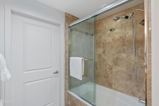 931 E Walnut St Unit 508, Pasadena, CA 91106 - full bathroom with tiled shower / bath