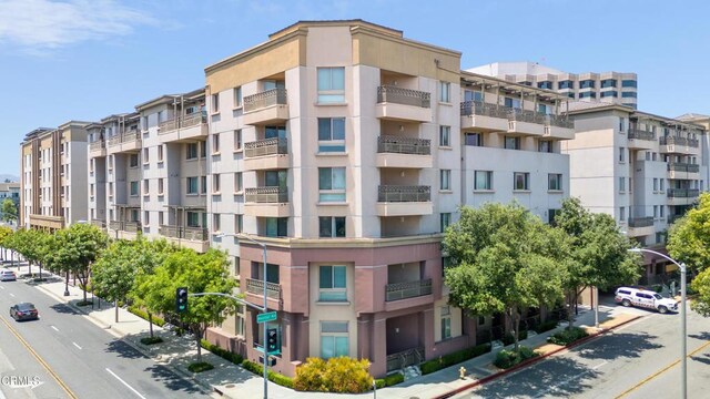 931 E Walnut St Unit 508, Pasadena, CA 91106 - view of apartment building / complex