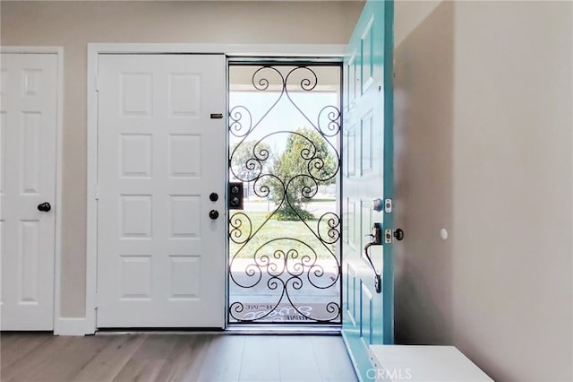 1034 Occidental Cir, Redlands, CA 92374 - entrance foyer featuring wood finished floors