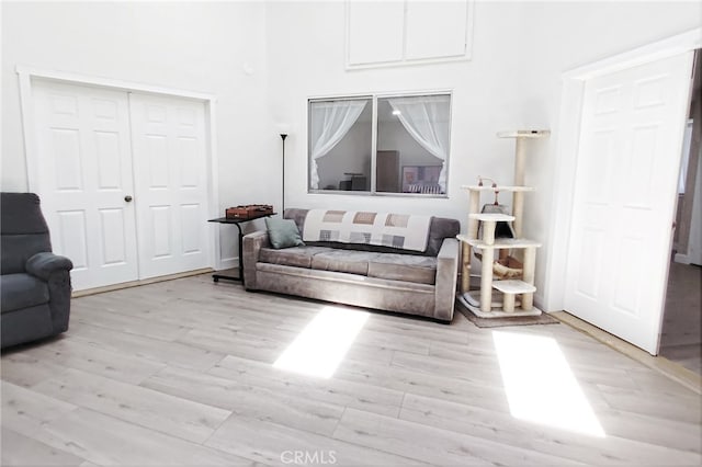 1034 Occidental Cir, Redlands, CA 92374 - living area with light wood finished floors
