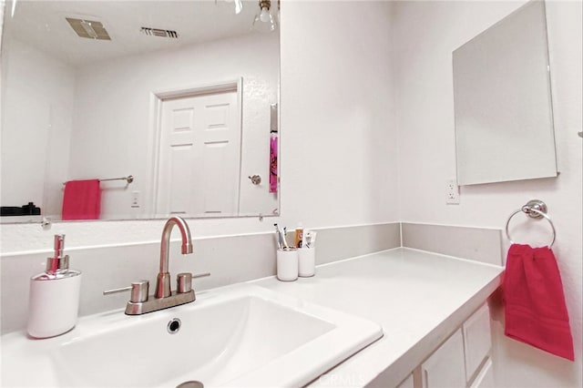 1034 Occidental Cir, Redlands, CA 92374 - bathroom featuring vanity