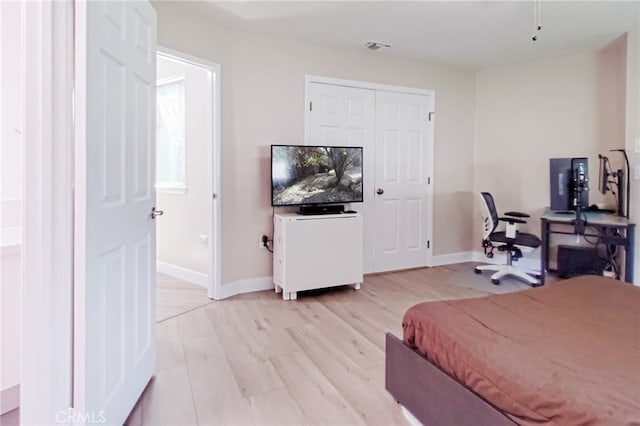 1034 Occidental Cir, Redlands, CA 92374 - bedroom featuring baseboards