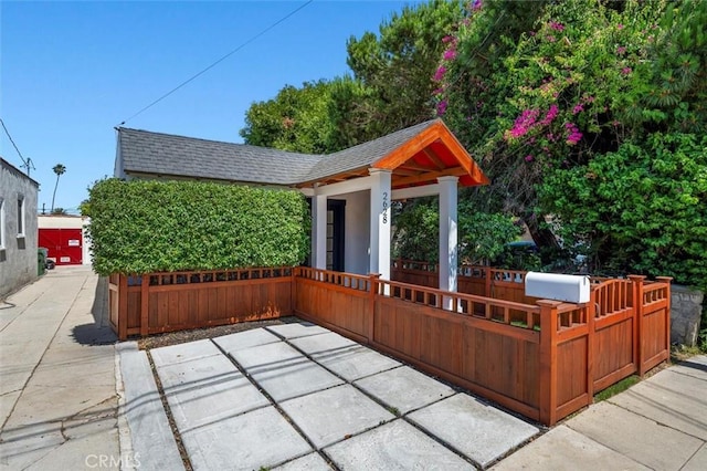 2628 S Kerckhoff Ave, San Pedro, CA 90731 - photo 2