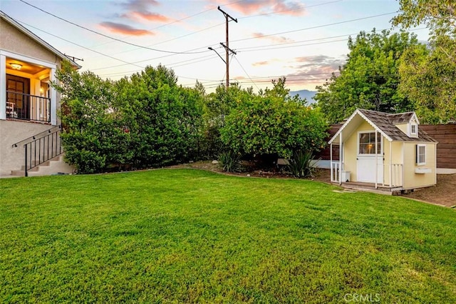 3326 Los Olivos Ln, Glendale, CA 91214 - view of green lawn with an outdoor structure