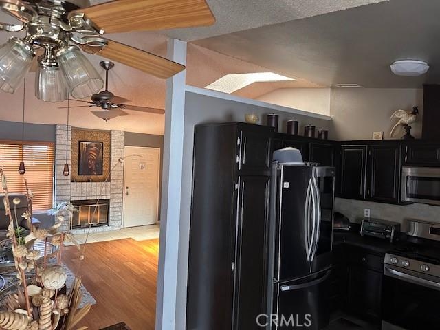 14561 Victor Dr, Moreno Valley, CA 92553 - photo 13
