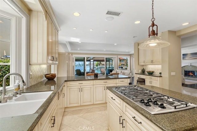 16975 Edgewater Ln, Huntington Beach, CA 92649 - photo 18