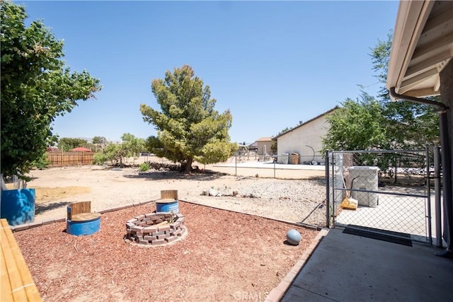 7681 Newhall Ave, Hesperia, CA 92345 - view of yard with a gate
