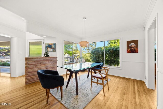 1620 Knollwood Dr, Pasadena, CA 91103 - dining area with crown molding and light wood-style floors