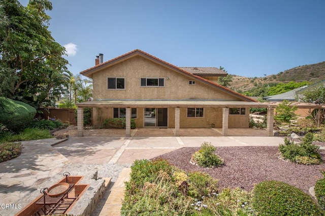 191 Haborview Ct, Ventura, CA 93003 - back of property with a patio and stucco siding